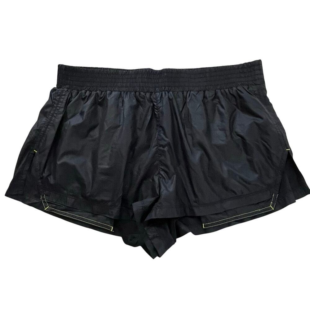 Free people Movement Black Running Shorts Elastic waist size L Pull On Gym Yoga